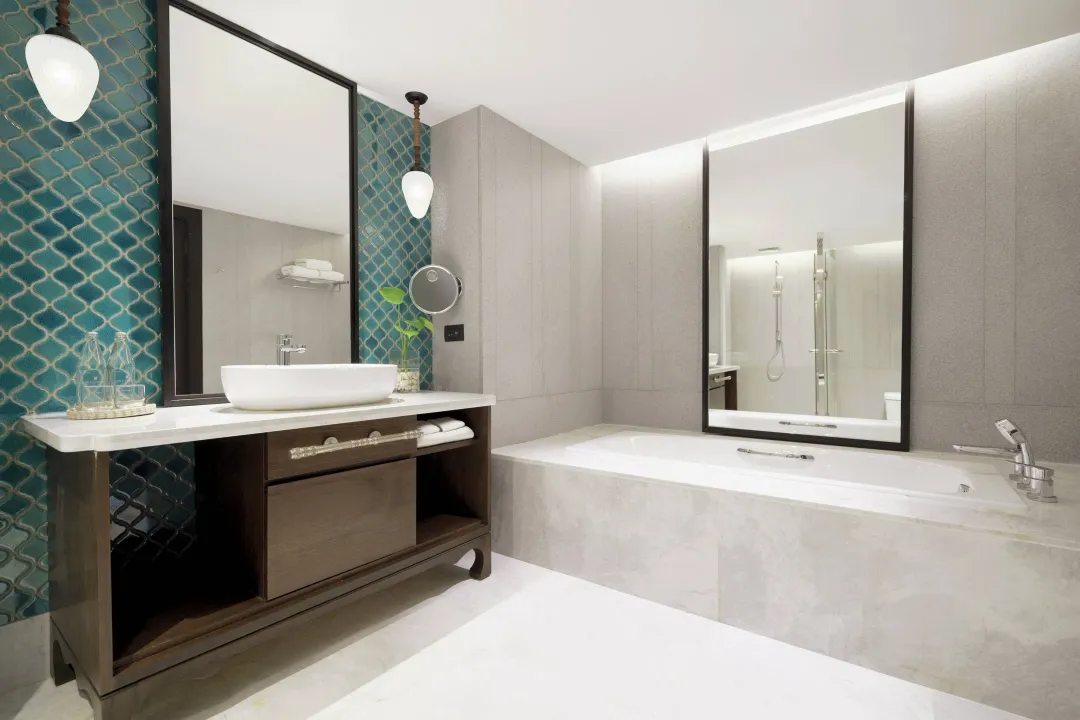 Duplex Suite-Bathroom