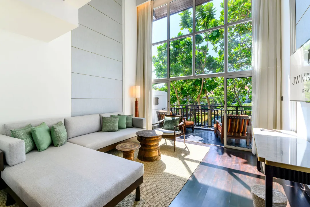 Duplex Suite-Seating