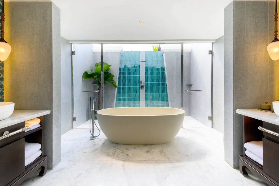 Executive Suite -Bathroom
