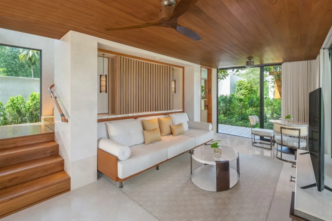 One Bedroom Villa - Seating Aeria