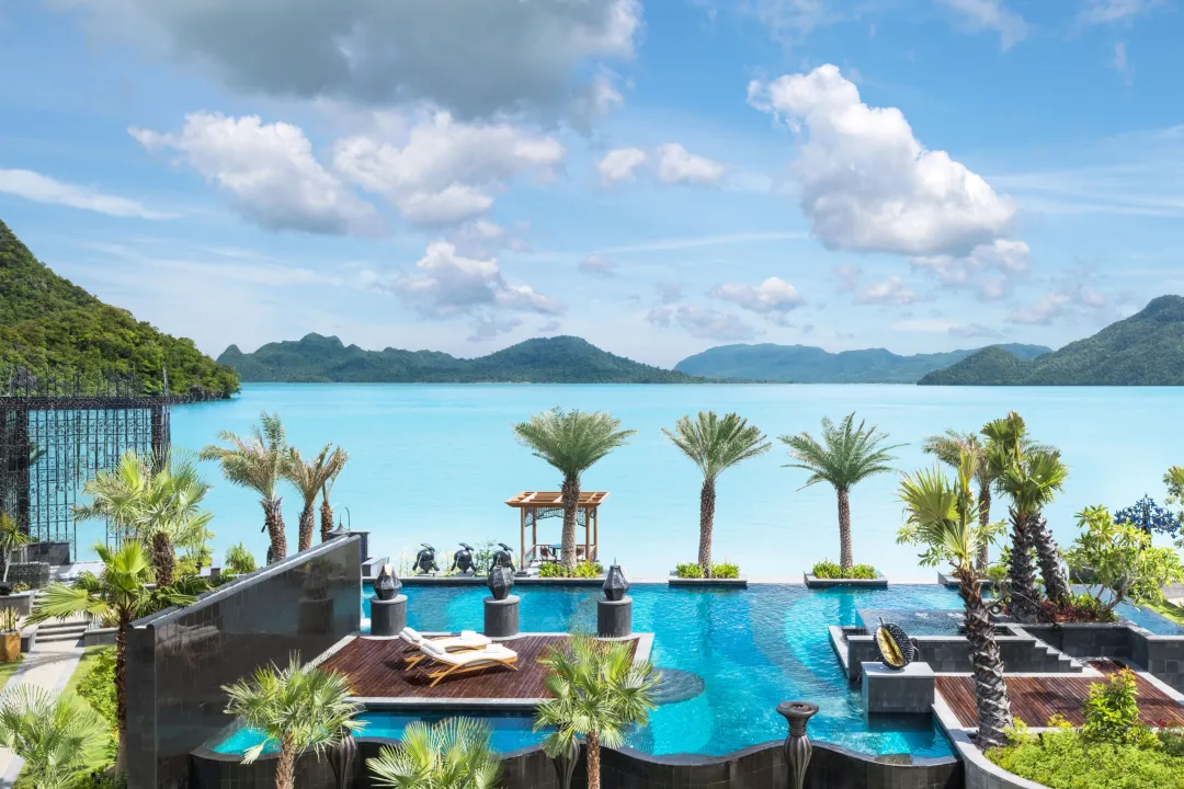 St.-Regis-Langkawi-Outdoor-Pool