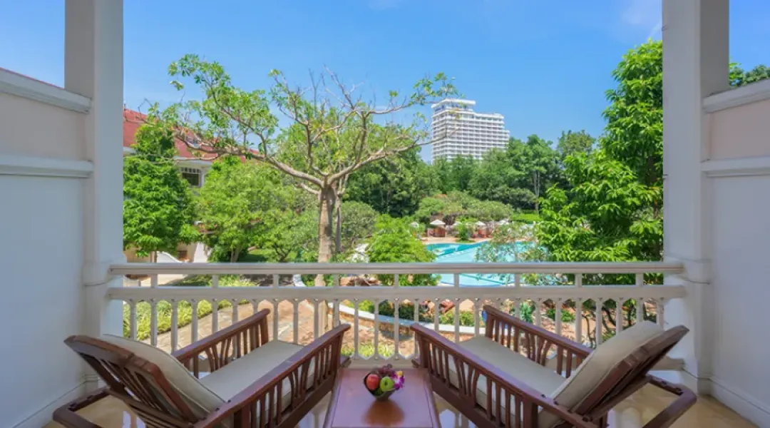 Centara Grand Beach Resort and Villas Hua Hin - Balcony Lounge