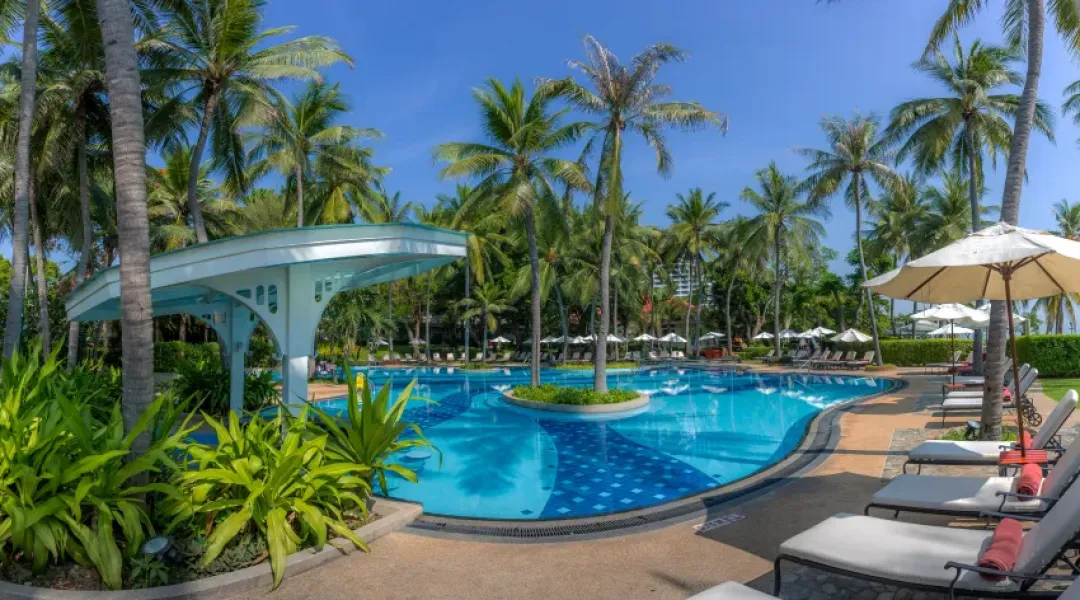 Centara Grand Beach Resort and Villas Hua Hin - Pool Lounge
