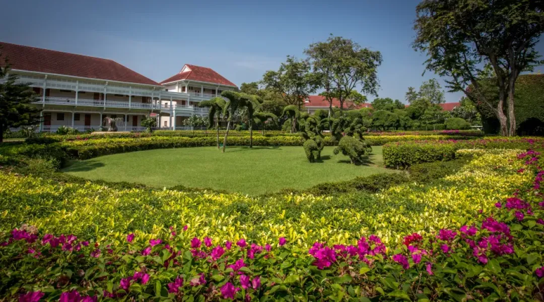 Centara Grand Beach Resort and Villas Hua Hin - Hotel with Garden View