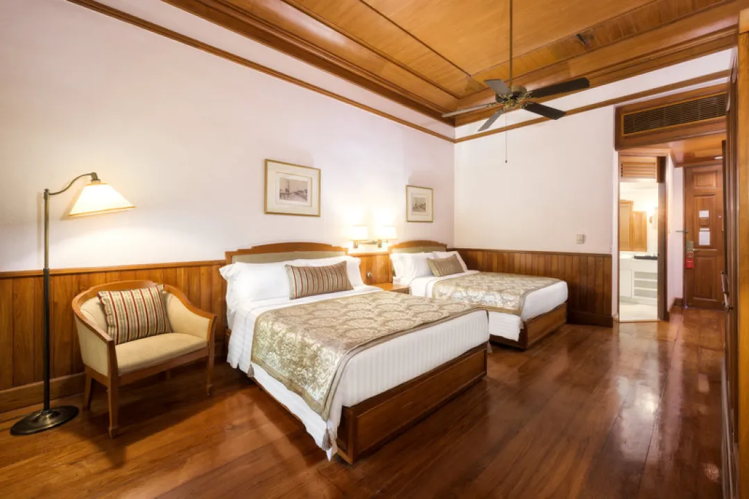 Family Room - Twin Bed View