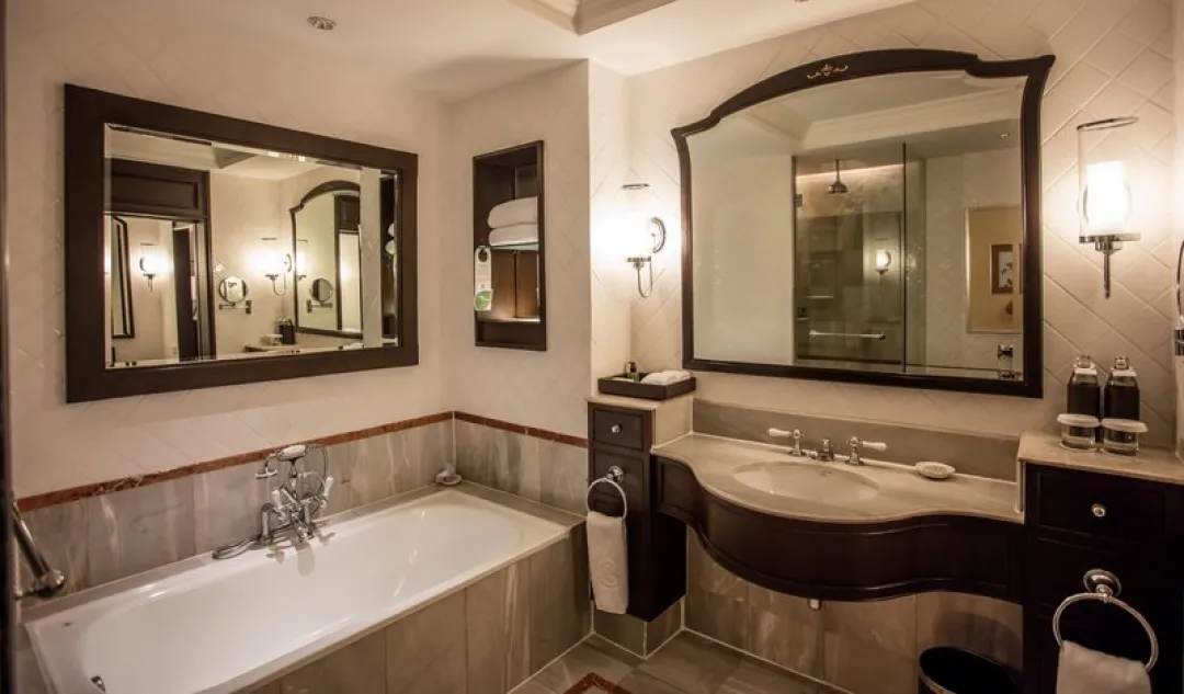 Family Room Pool Terrace - Bahtroom