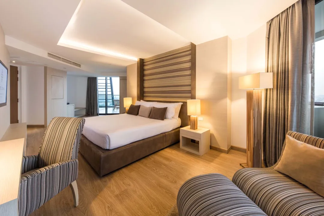 Deluxe Terrace Room - Bedroom