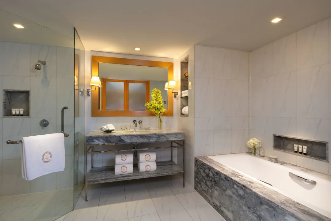 Odysseys Travel - Tower Club at Lebua - Tower Club Suite City View with Lounge - Bathroom