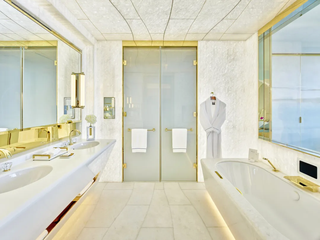 Fairmont Doha  Bathroom
