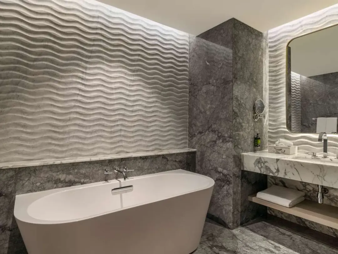 Junior Suite Sea View with Meryal Waterpark Access - Bathroom