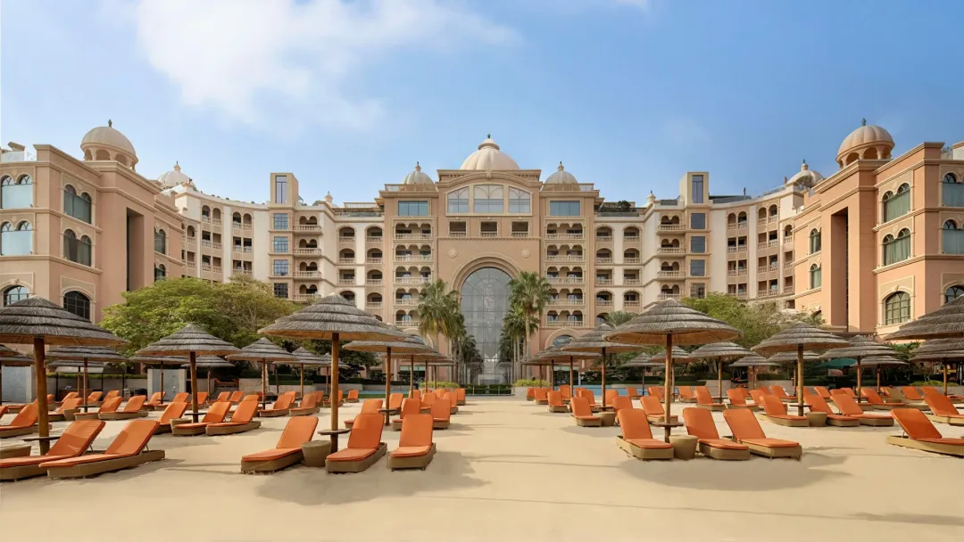 Marsa Malaz Kempinski The Pearl - Hotel Beach Lounge