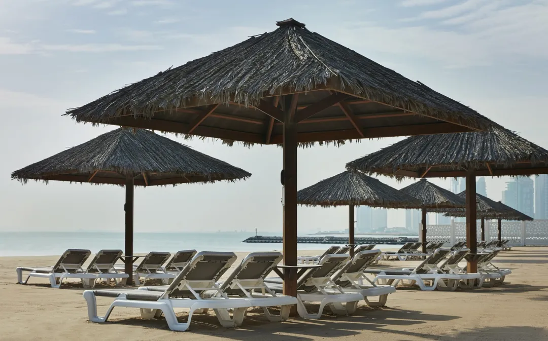 InterContinental Doha Beach & Spa an IHG Hotel - Beach Lounge