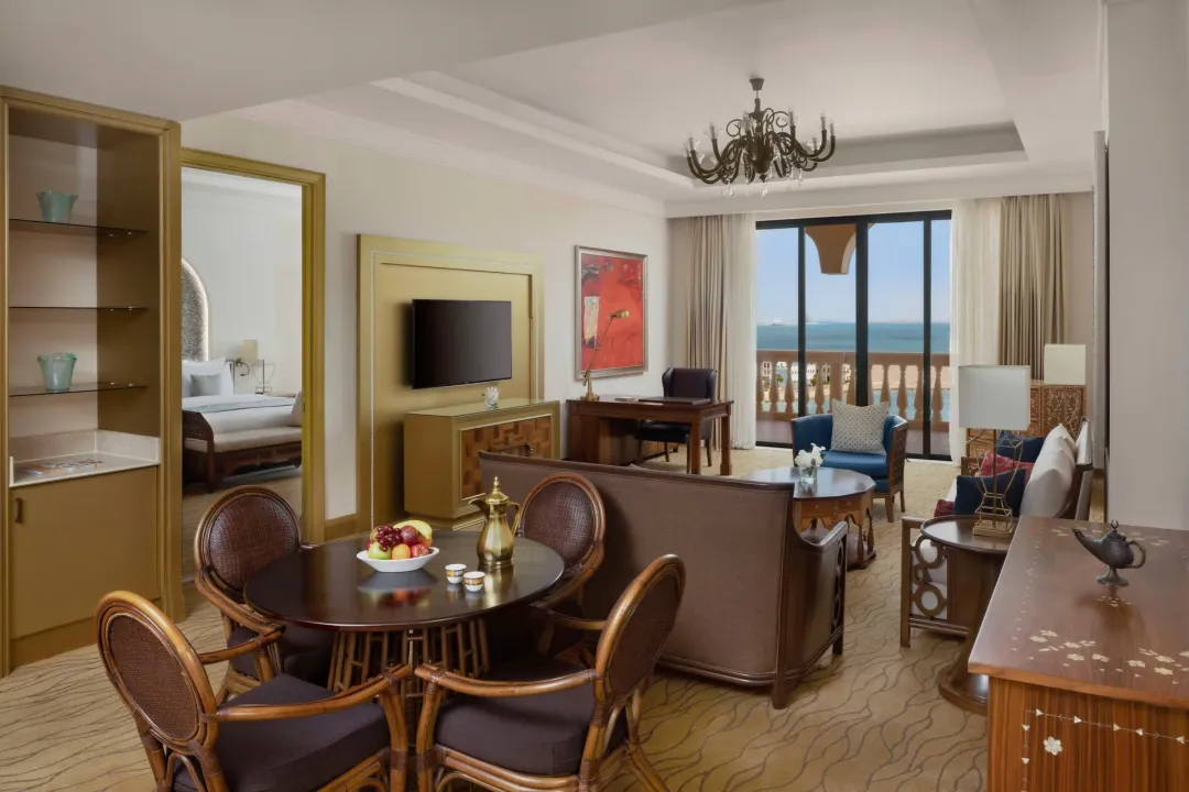Premium Suite -Dining Aeria