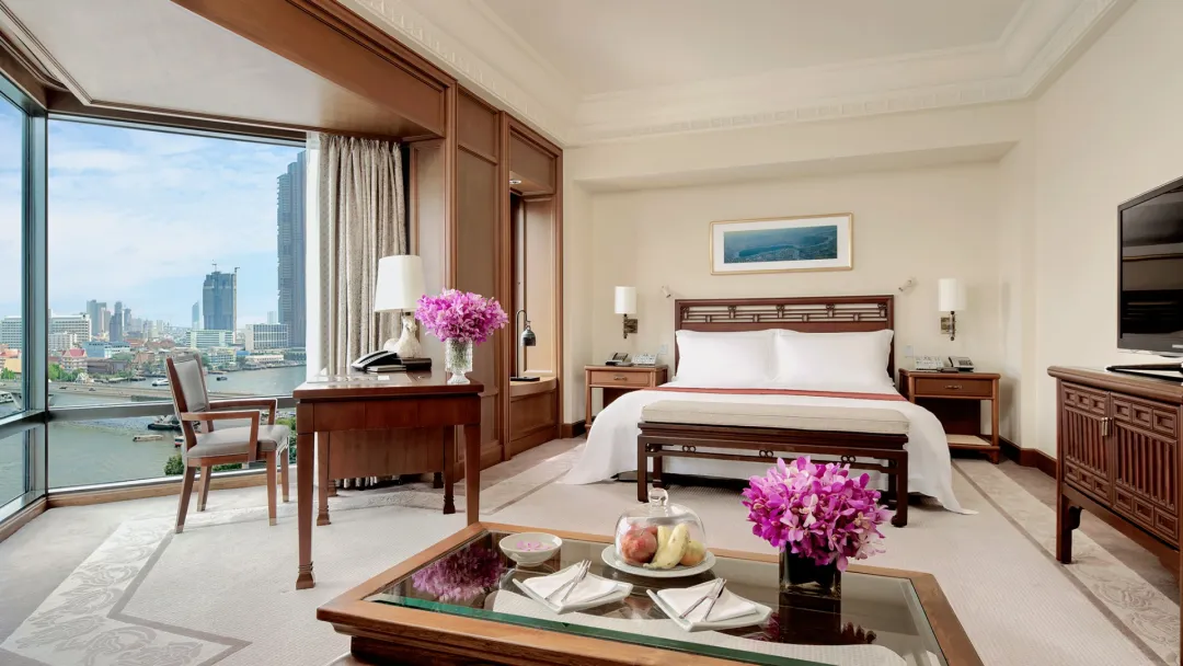 Grand Deluxe Room - Bedroom