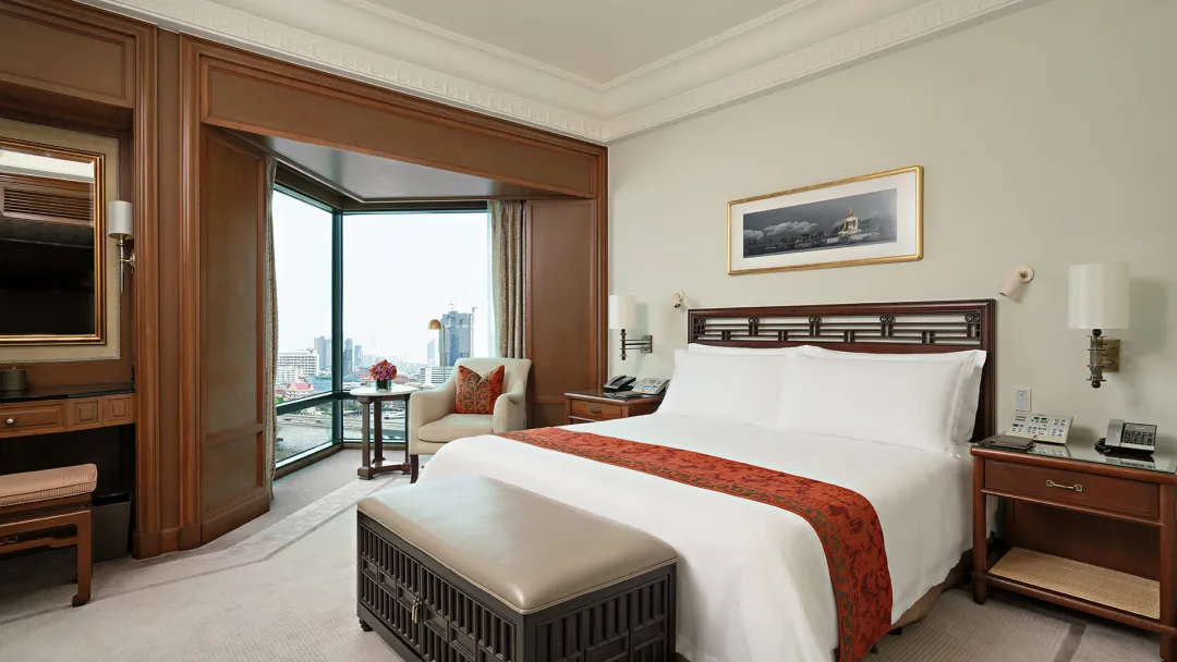 Grand Deluxe Suite - Bedroom