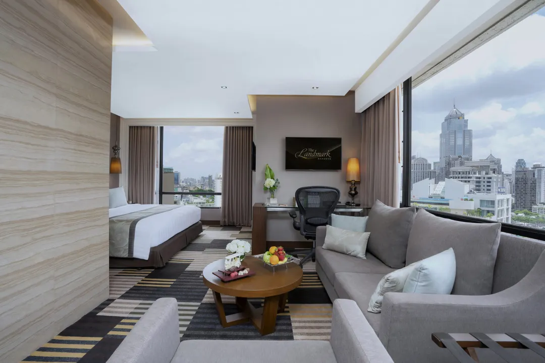 Premium Club Corner Room - Bedroom View