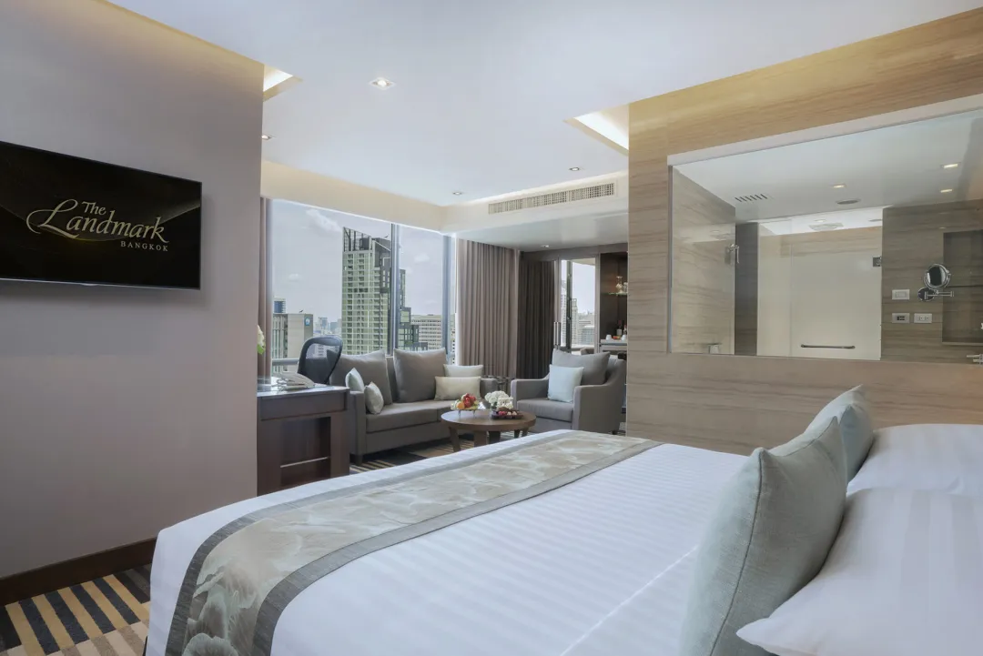 Premium Club Corner Room - Bedroom