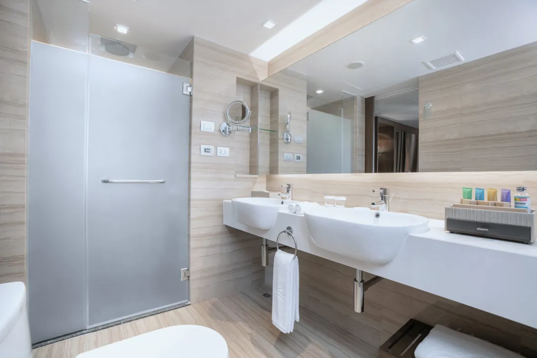 Premium Club Room - Bathroom