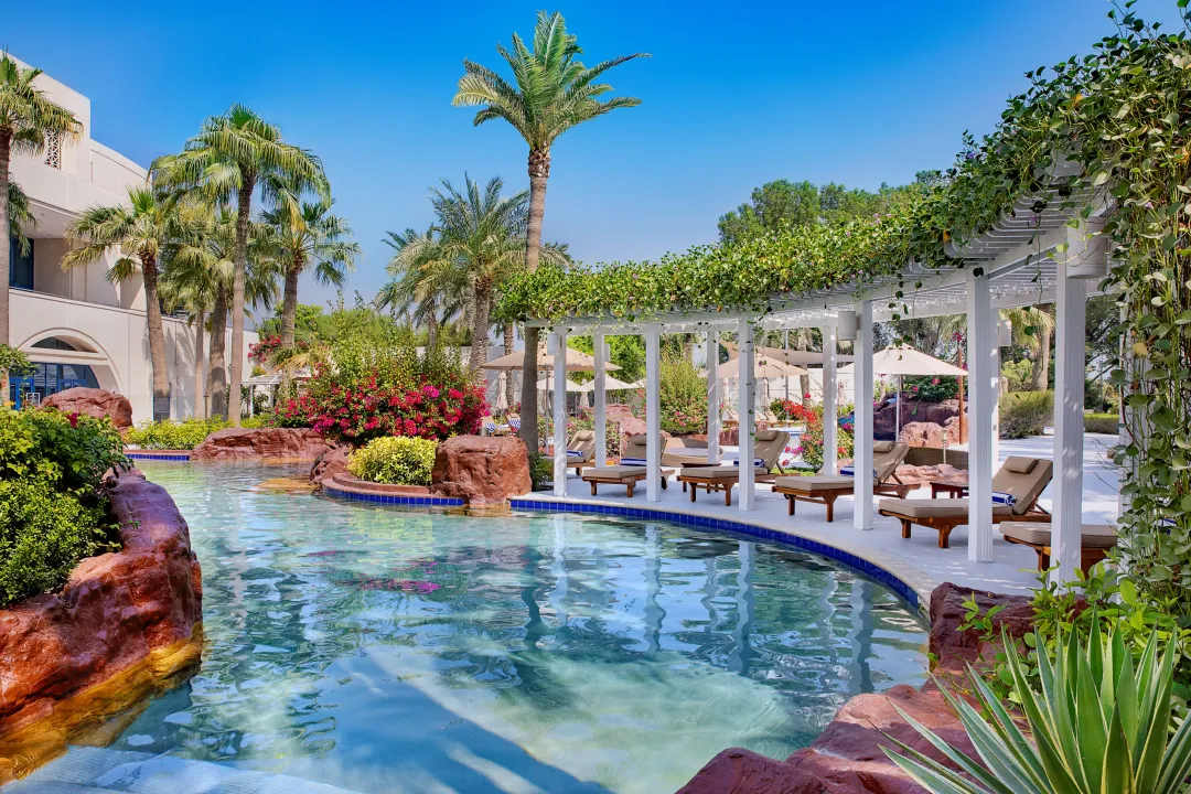 The-Ritz-Carlton-Doha-Outdoor-Pool