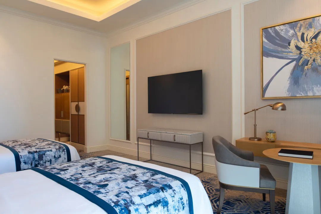 St.-Regis-Doha-Superior-Room-Twin-Beds