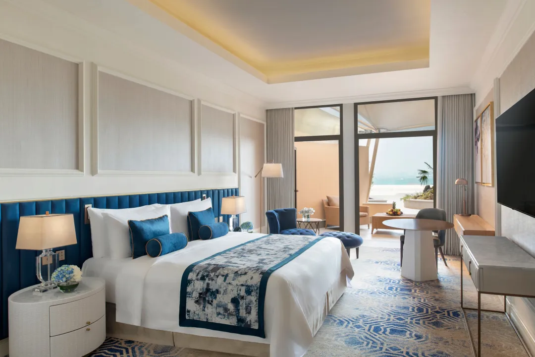 St.-Regis-Doha-Grand-Deluxe-Terrace-Sea-View-View-from-Bed