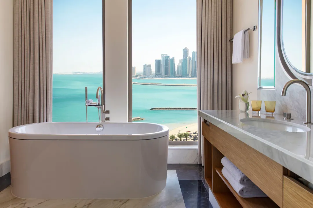 St.-Regis-Doha-Empire-Suite-Bathroom