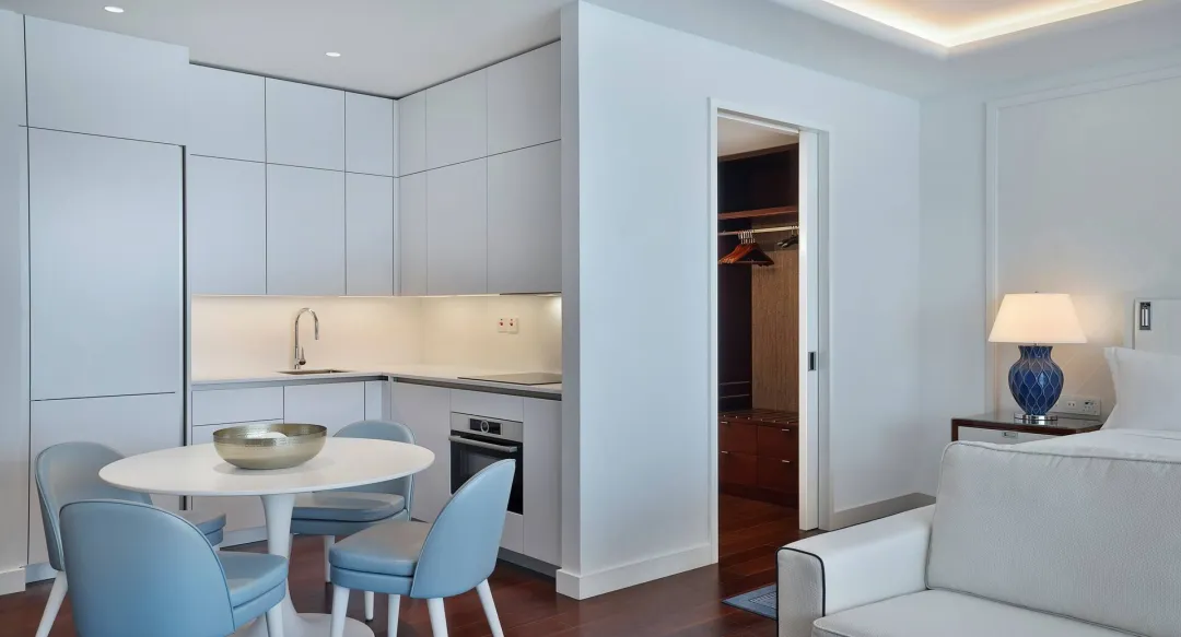 Waldorf Astoria Lusail Doha - King Studio Sea View - Kitchenette