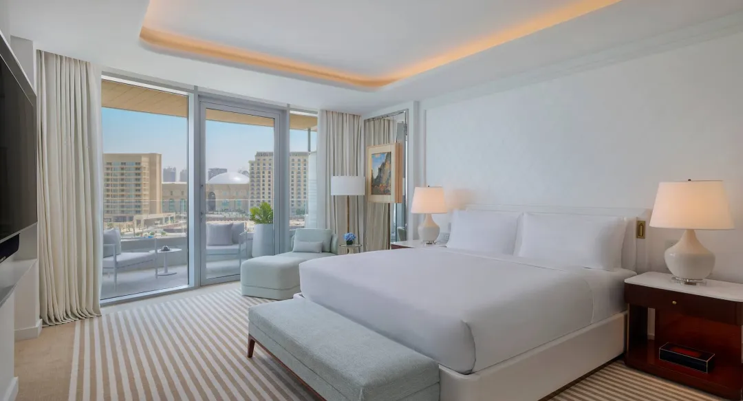 Waldorf Astoria Lusail Doha - One Bedroom Corner Suite - King Bed