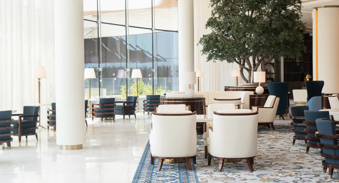 Waldorf-Astoria-Lusai-Fact-Peacock-Alley