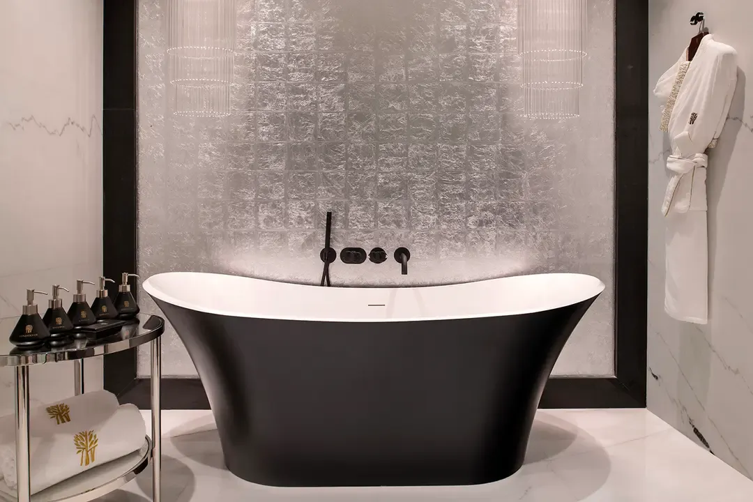 Banyan-Tree-Doha-Urban-Retreat-Bathtub