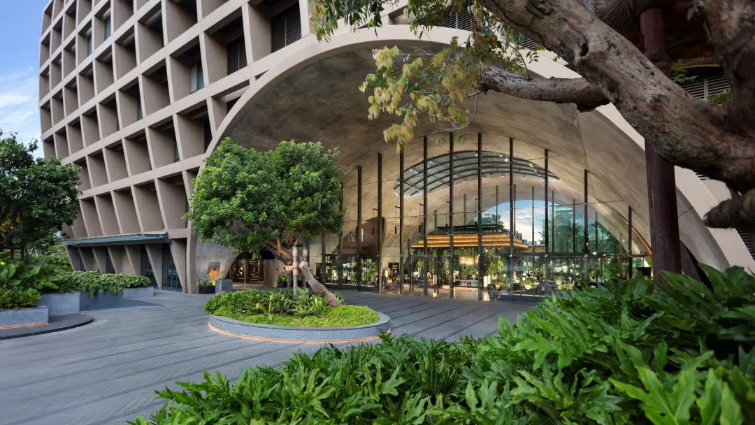 Sindhorn Kempinski Hotel Bangkok - Hotel Entrance