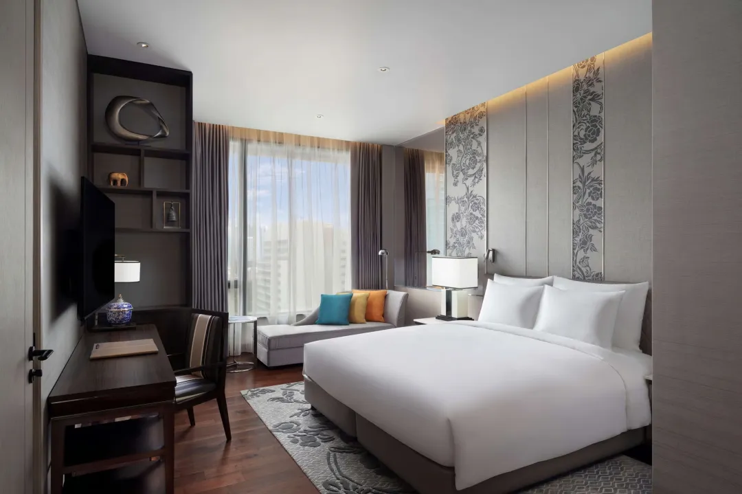 Grand Premier Room - King Bed