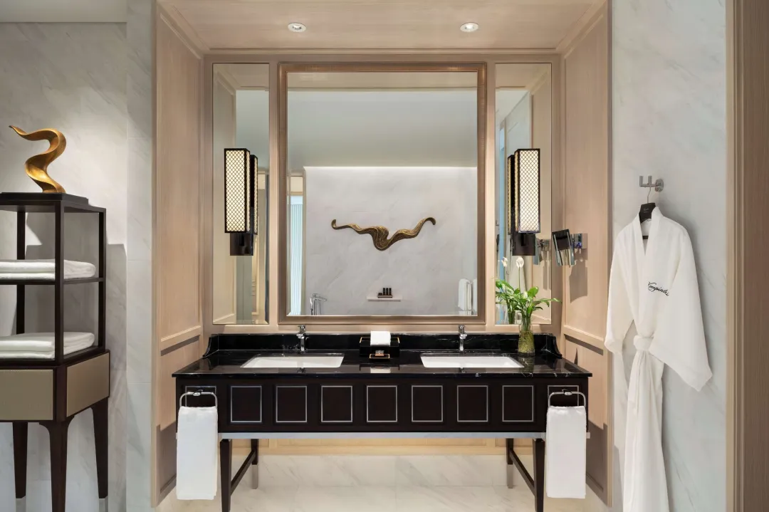 Executive Club Room -Bathroom