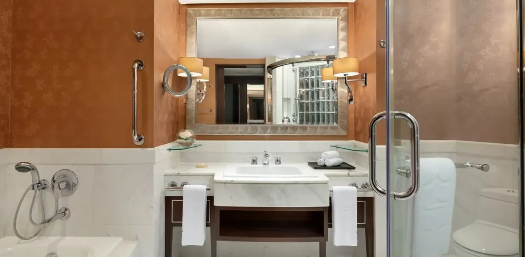 Shangri-La Wing Horizon Club Room - Bathroom