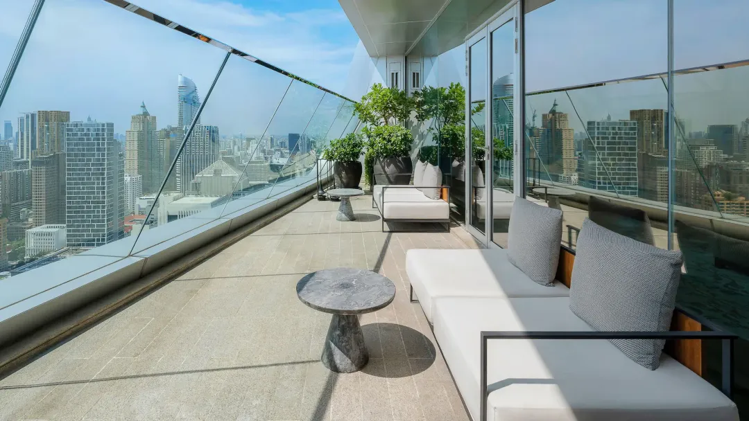 Park Hyatt Bangkok - Balcony Lounge