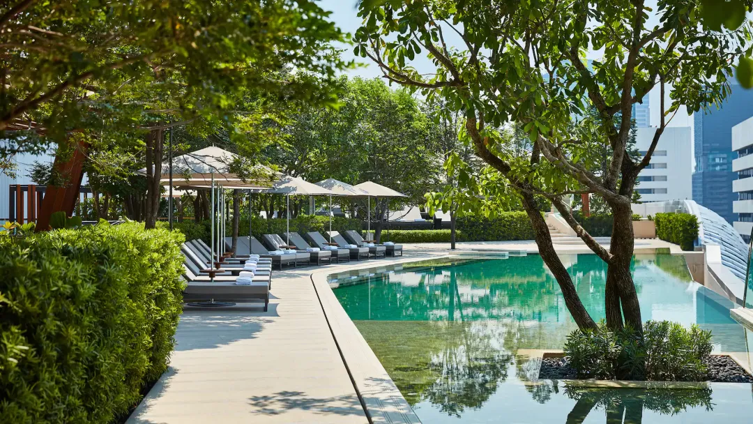 Park Hyatt Bangkok - Pool Lounge