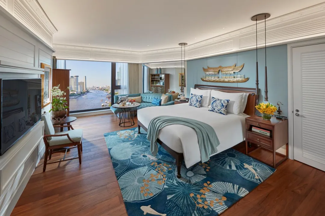 Deluxe Premier Room - King Bed