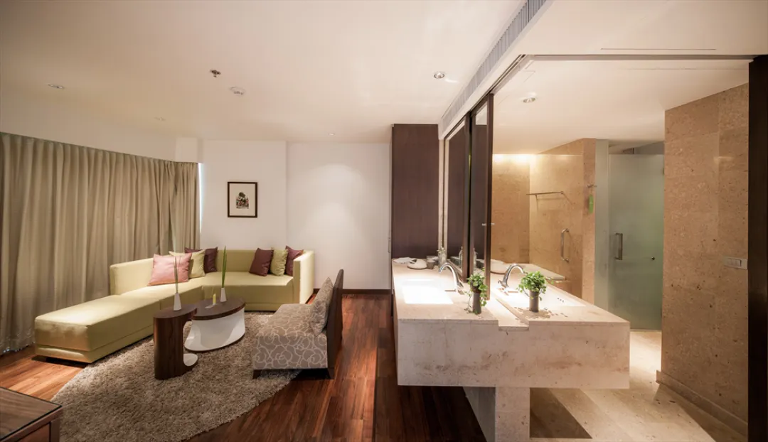 Triple Luxe Suite - Living Room