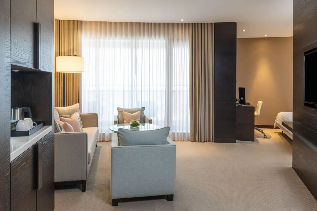 Le-Royal-Meridien-Beach-Resort-Superior-Deluxe-Land-View-Detail