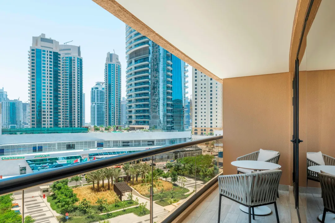 Le-Royal-Meridien-Beach-Resort-Deluxe-Land-View-Balcony