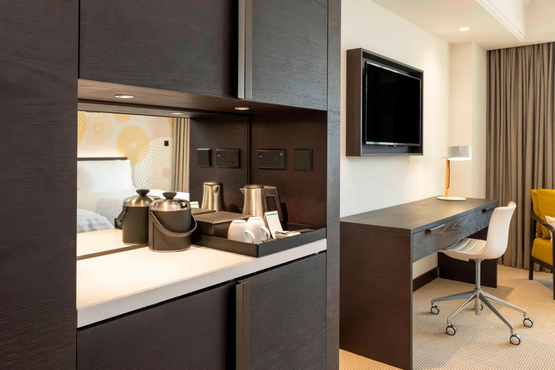 Le-Royal-Meridien-Beach-Resort-and-Spa-Deluxe-Sea-View-Coffee-_-tea-making-facilities