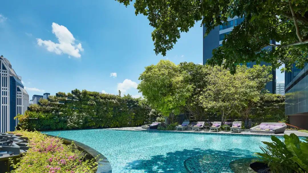 Hyatt Regency Bangkok Sukhumvit - Pool
