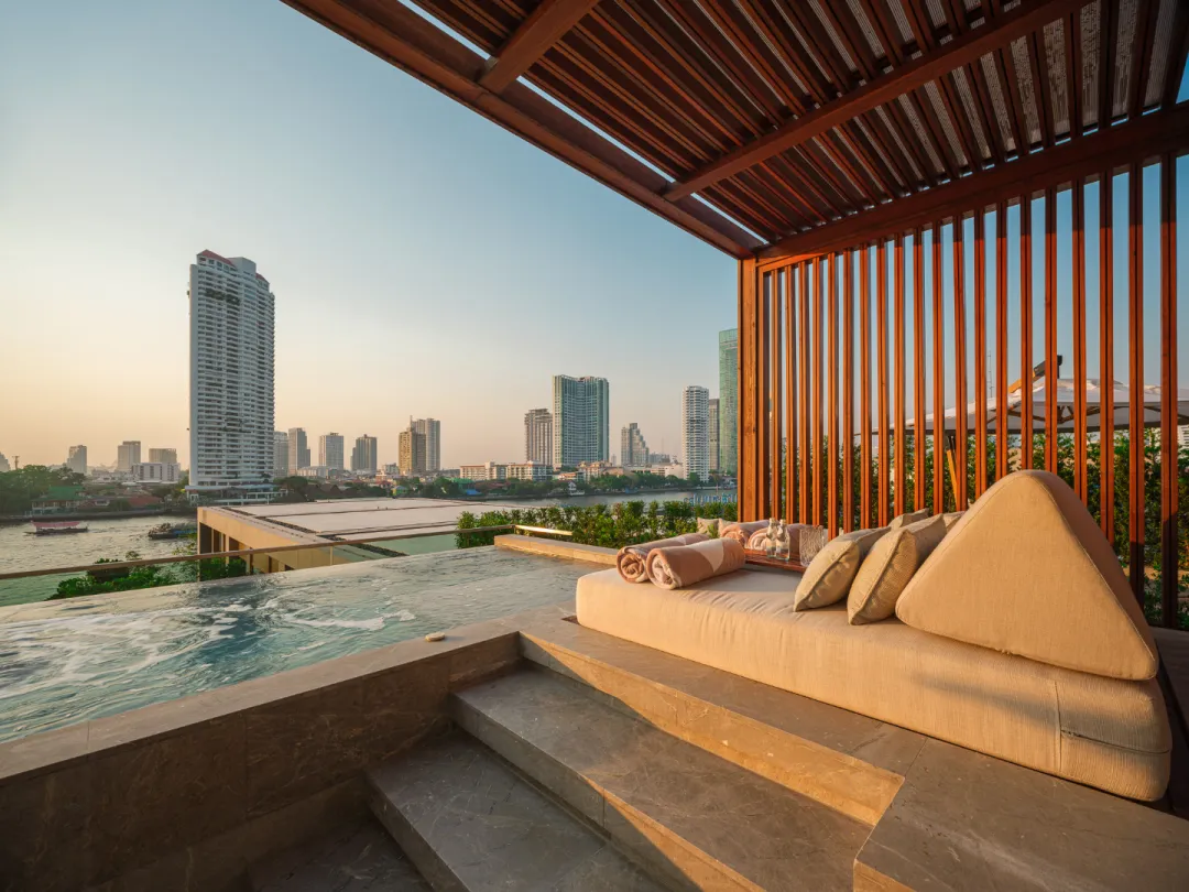 Verandah - Roof Top Pool with View