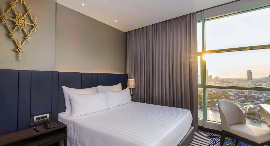 One Bedroom Skyline Suite - Bedroom