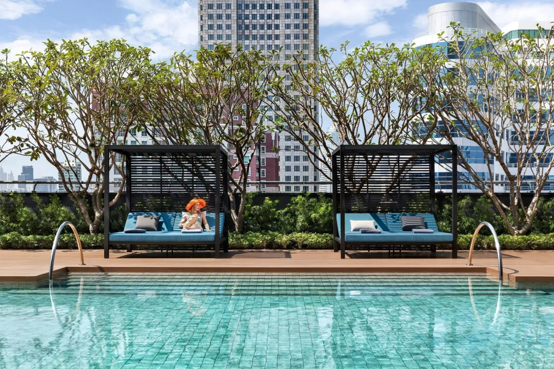 Carlton Hotel Bangkok Sukhumvit - Pool Cabana