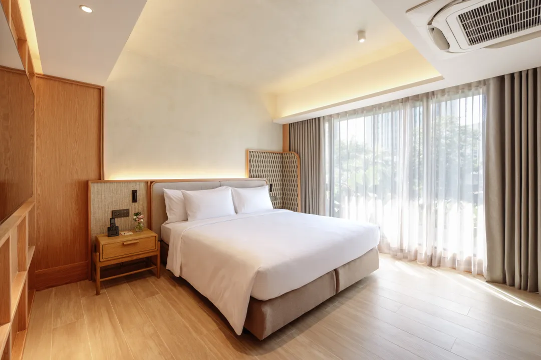 Ad Lib Bangkok - Superior Plus Room - King Bed