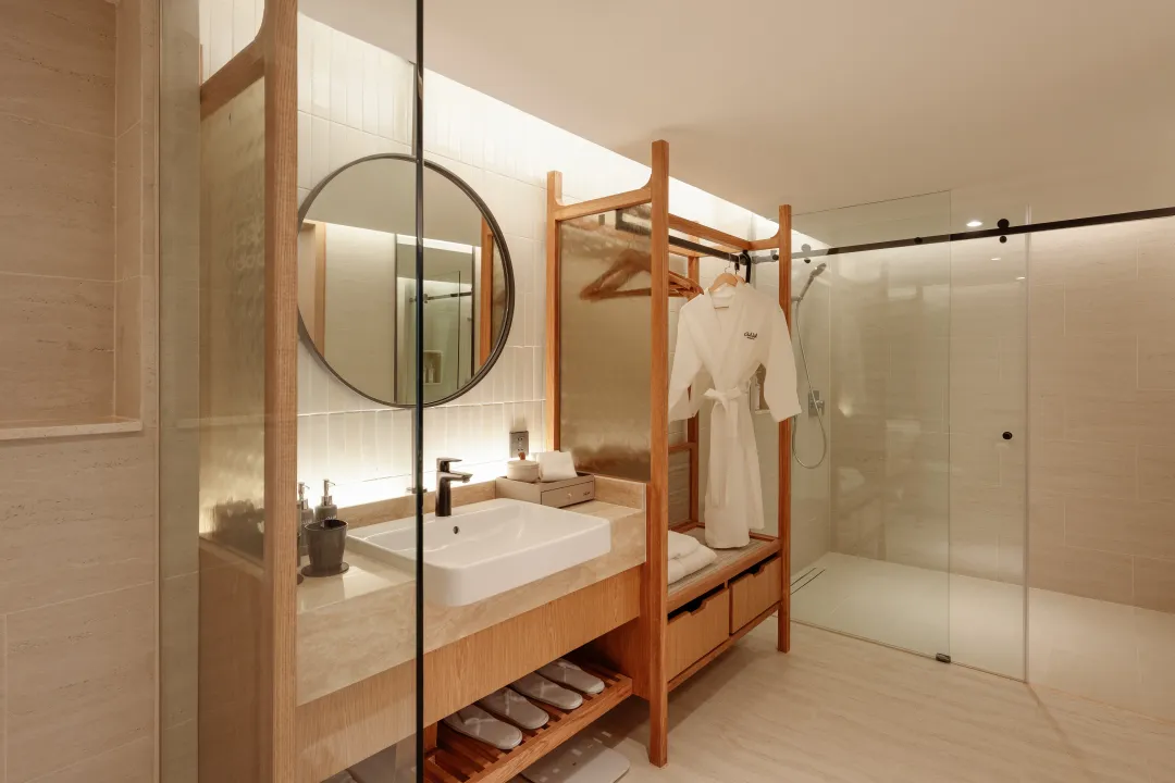 Ad Lib Bangkok - Deluxe Plus Room - Bathroom