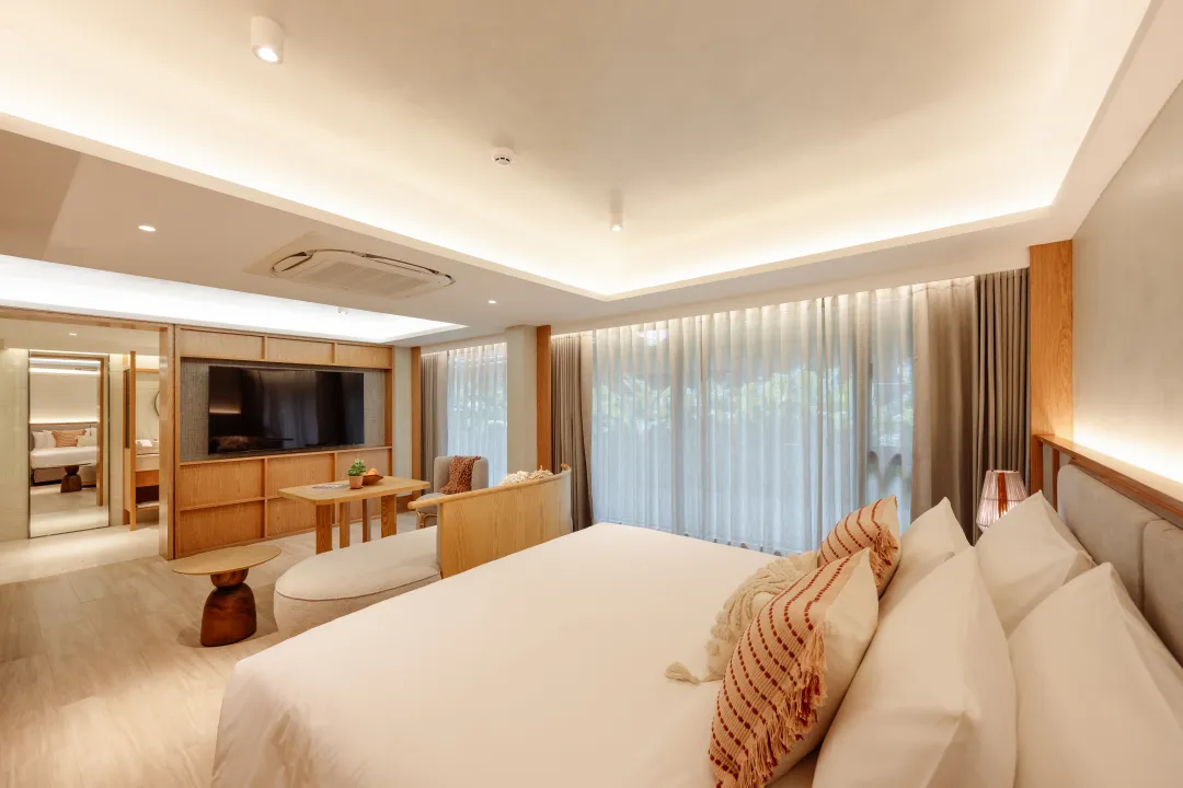 Ad Lib Bangkok - Premier Plus - Full View