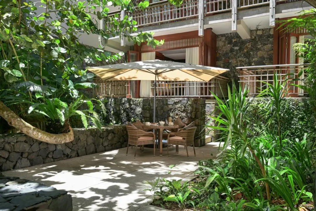 Canopy Garden - Garden Terrace Lounge