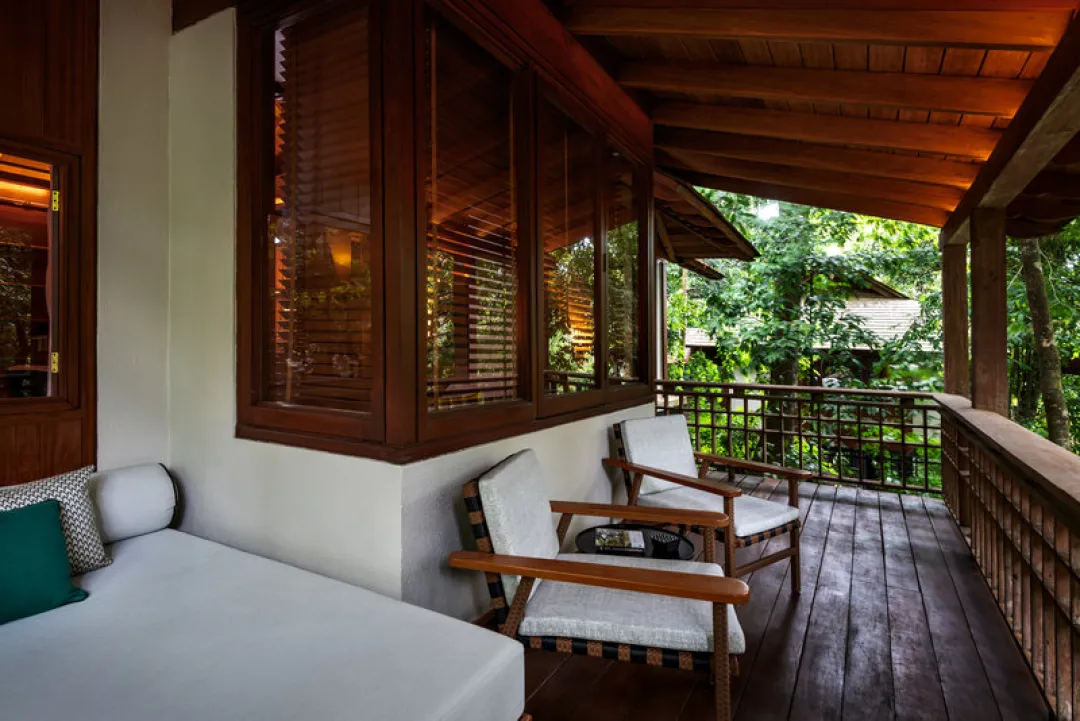 Rainforest Premium Villa -Balcony Lounge
